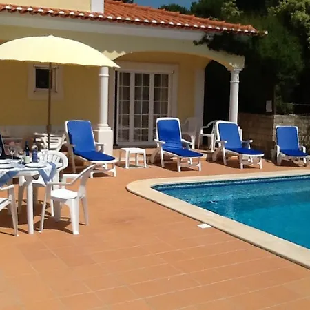 5-bed Near Praia D'el Rey Beach Golf Course Villa Amoreira (Leiria)